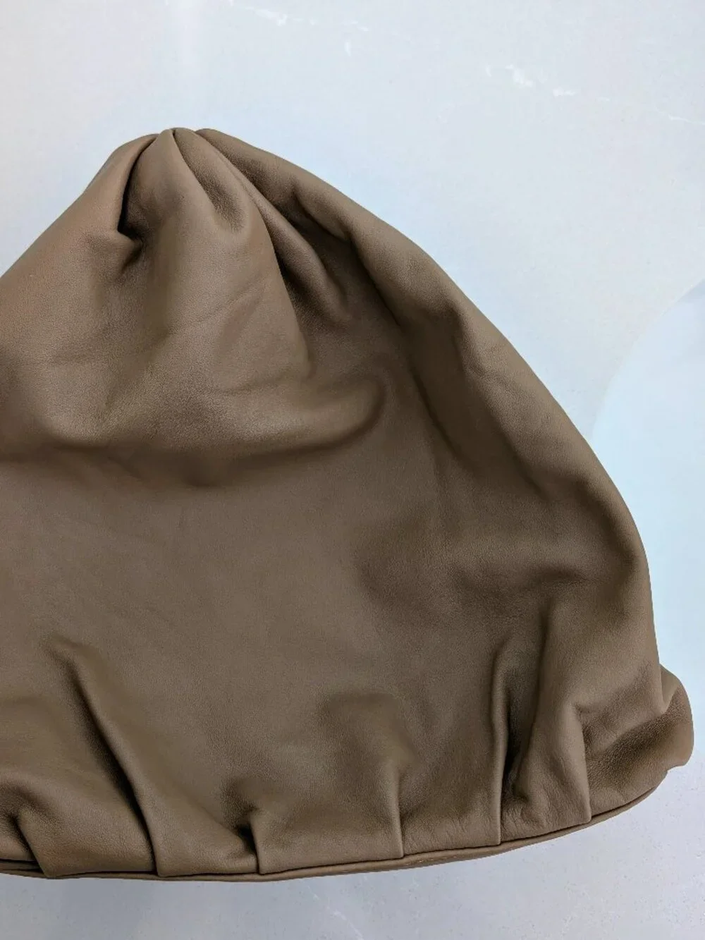 Cleobella nia tan